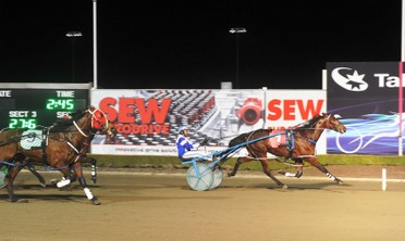 CRUZ BROMAC NZ edited.jpg