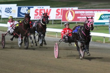 Jackaroo Bromac Albion PK 19615.jpg