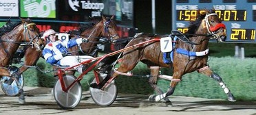 Tandias Bromac taking 1.53.9 record.jpg